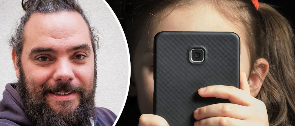 Ett porträtt av Jesper Nilsson och en genrebild av ett barn som sitter med en mobil framför ansiktet